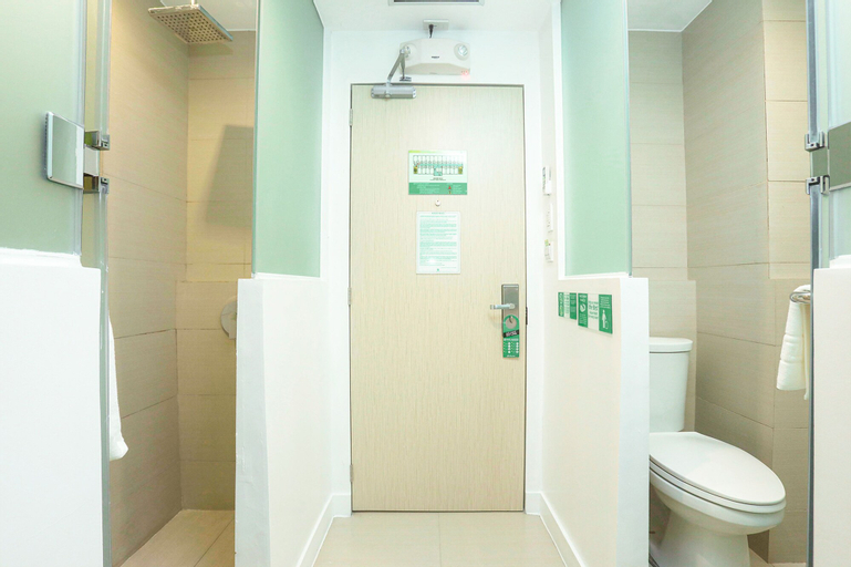 Bathroom 9