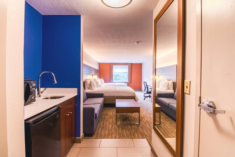 Bathroom 28