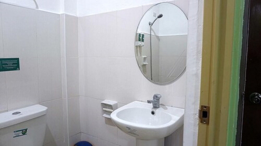 Bathroom 3, Lapyahan Inn by Cocotel - Adults Only, Oslob