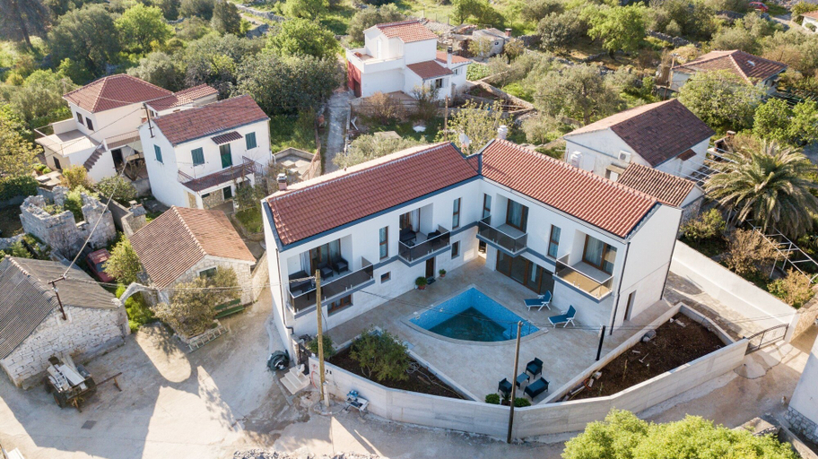 Exterior & Views 2, Villa LA, Marina