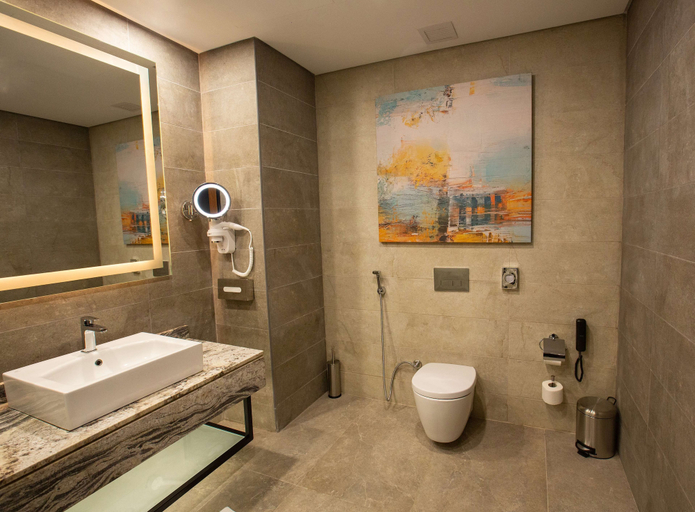 Bathroom 5, Radisson Blu Hotel & Convention Center, Alexandria, Al-'Amriyah