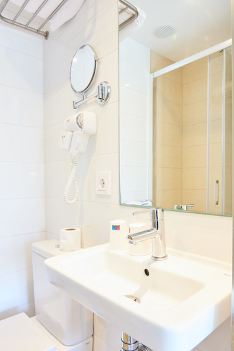 Bathroom 5, Hotel Gami Adults Only, Baleares