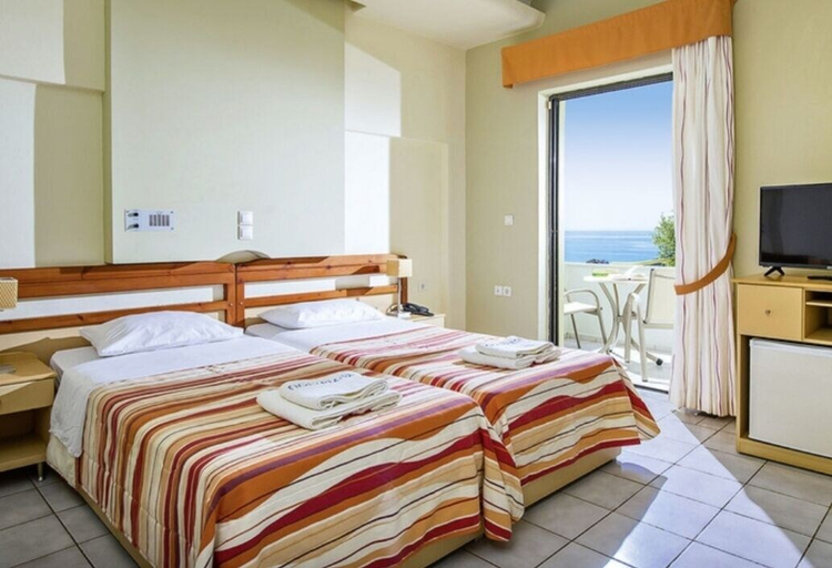 Bedroom 3, Polyrizos Hotel, Crete