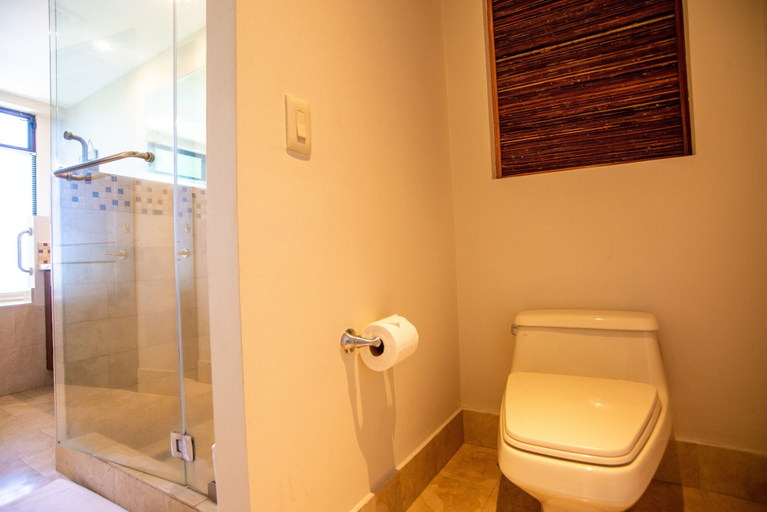 Bathroom 4, Reserva Conchal Resort - Carao Complex, Santa Cruz