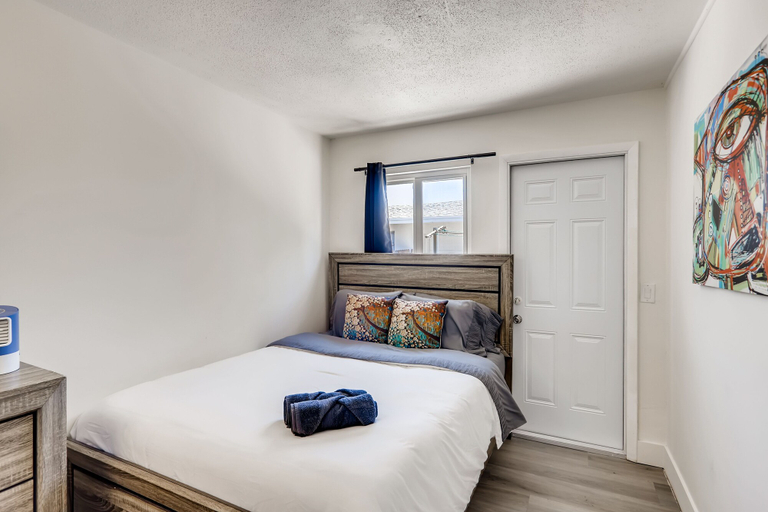 Bedroom 4, The Coral Sands, Palm Beach