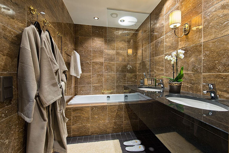 Bathroom 5, Hotel Haikko Manor & Spa, Eastern Uusimaa