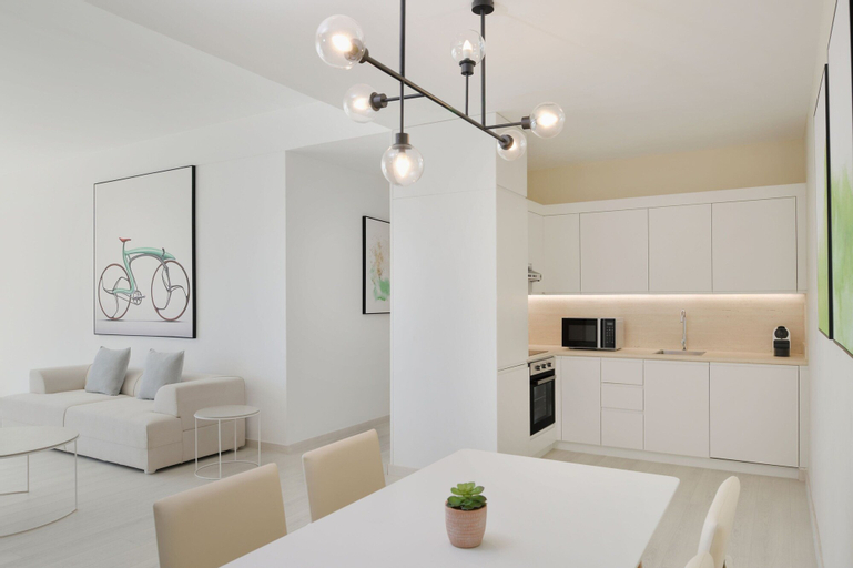 Dining Room 11