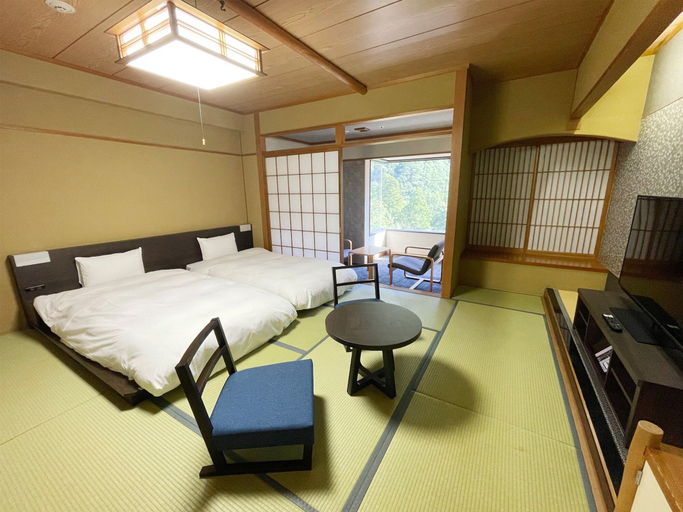 Bedroom 3, Grandvriohotel Unazukionsen, Kurobe