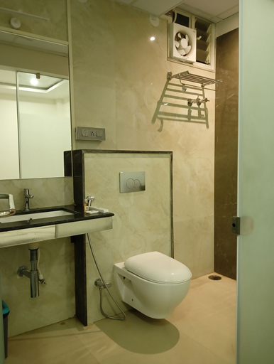Bathroom 4, Hotel New Centro, Gulbarga