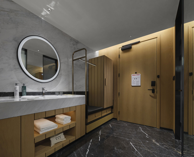 Bathroom 4, Hilton Garden Inn Jiaxing Xiuzhou, Jiaxing
