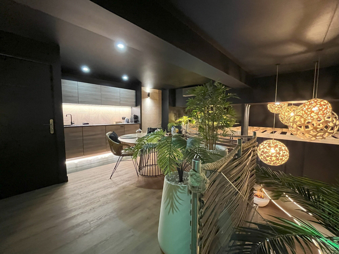 Others 5, OMIRA - Nuits d'exception & Spa, Gironde