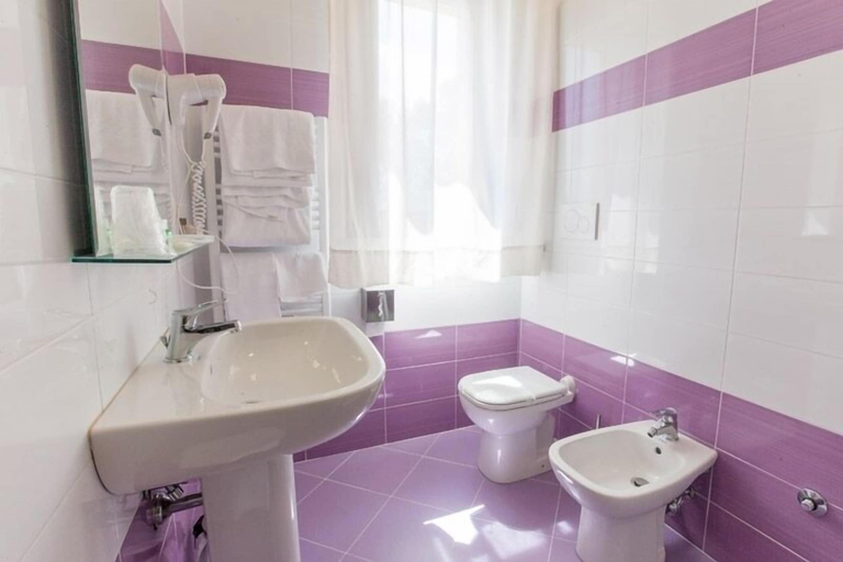 Bathroom 4, Villa Hotel del Sole, Siena
