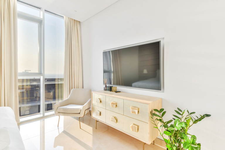 Room 3, Lavish & Equipped 2 BR Facing Ain Dubai, Dubai