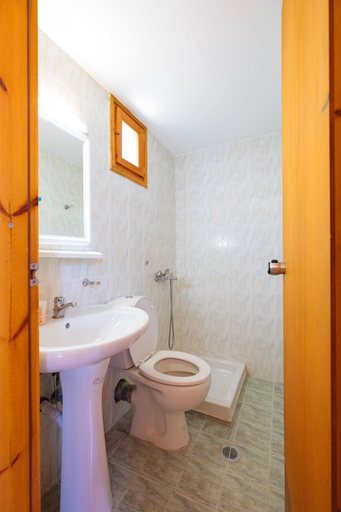 Bathroom, PREVELI DIONYSSOS ROOMS, Crete