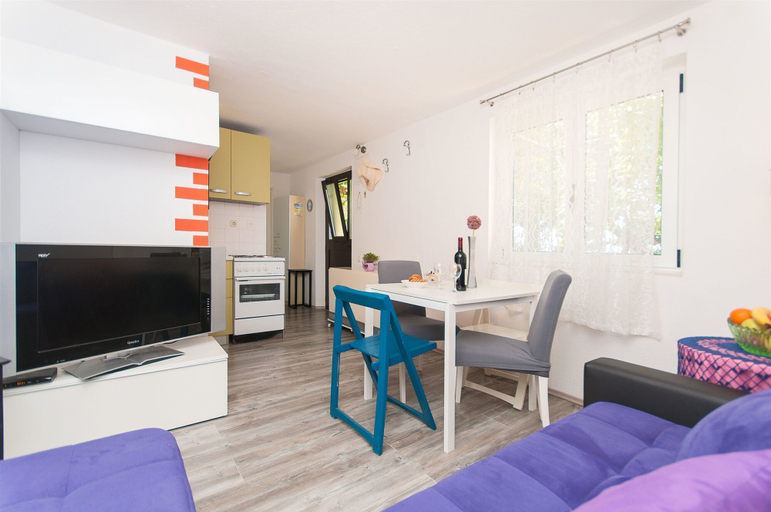 Others 5, Apartments Zorica, Tučepi
