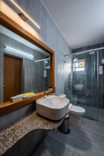 Bathroom 5, Hukamgarh - A Luxury Boutique Resort, Jhunjhunun