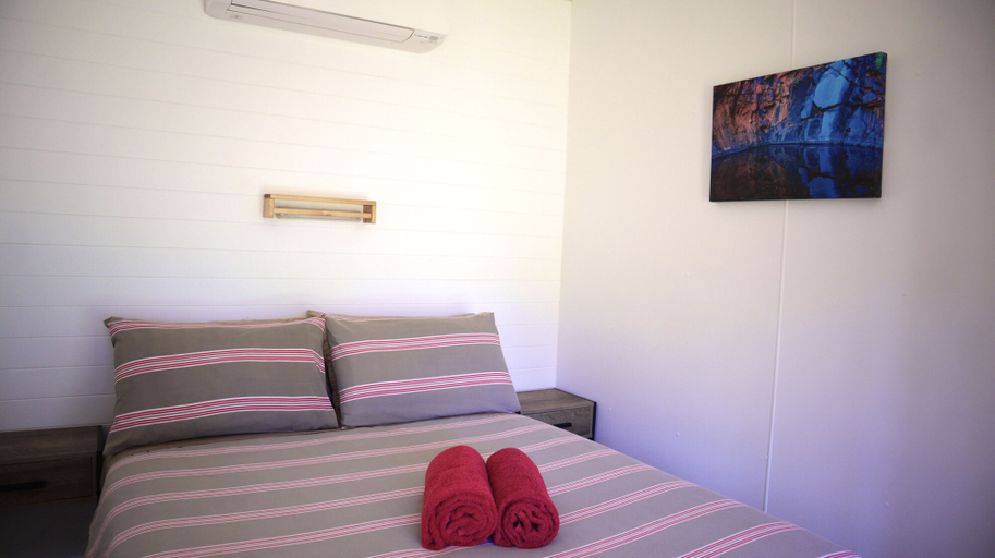 Bedroom 2, Cheela Plains Station, Ashburton