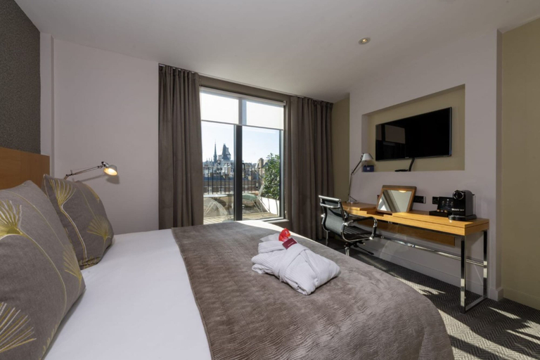Bedroom 2, Apex Temple Court Hotel, London