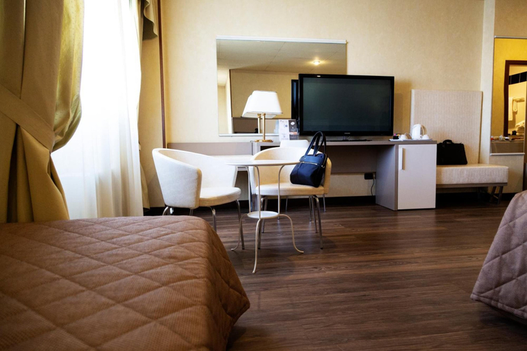 Bedroom 3, JR Hotels Bologna Amadeus, Bologna