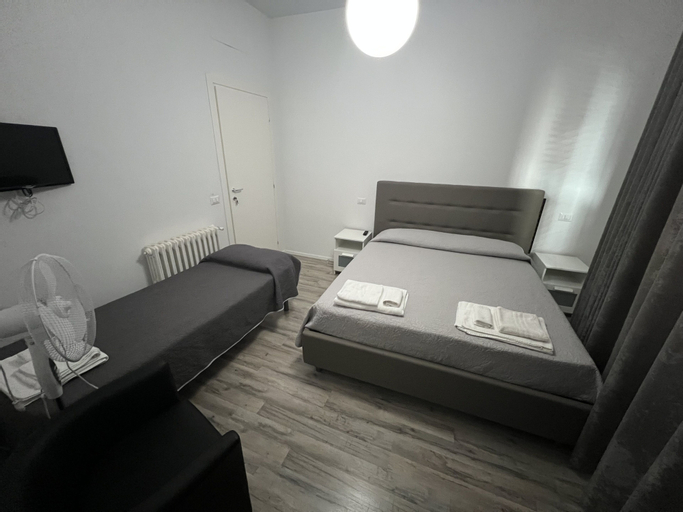 Bedroom 13