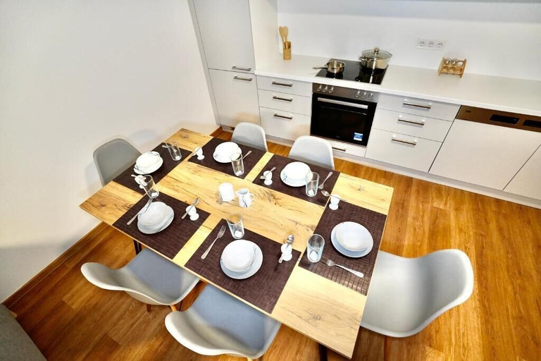 Others 5, DM & S Apartment, Wien