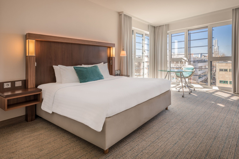 Bedroom 2, Courtyard Cologne, Köln