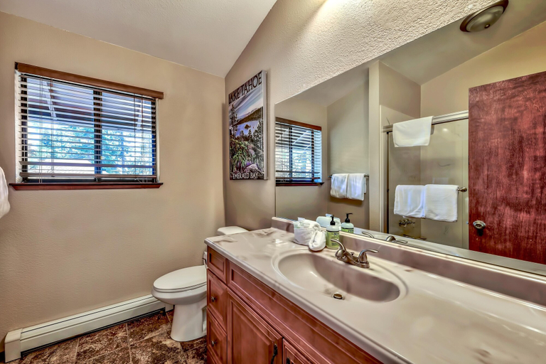 Bathroom 3, Mv49 Lake Tahoe a Block From the Caverock Beach, Douglas