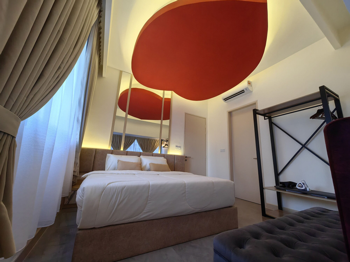 Bedroom 16