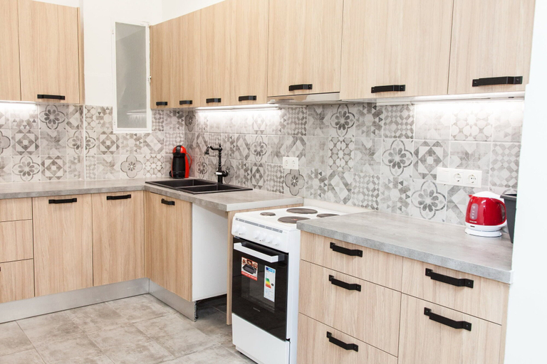 Others 3, Glamorous Apt in central Athens, Attica
