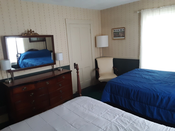 Bedroom 2, Terrapin Hostel, Franklin