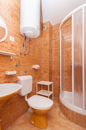 Bathroom 2, Apartments Zorica, Tučepi