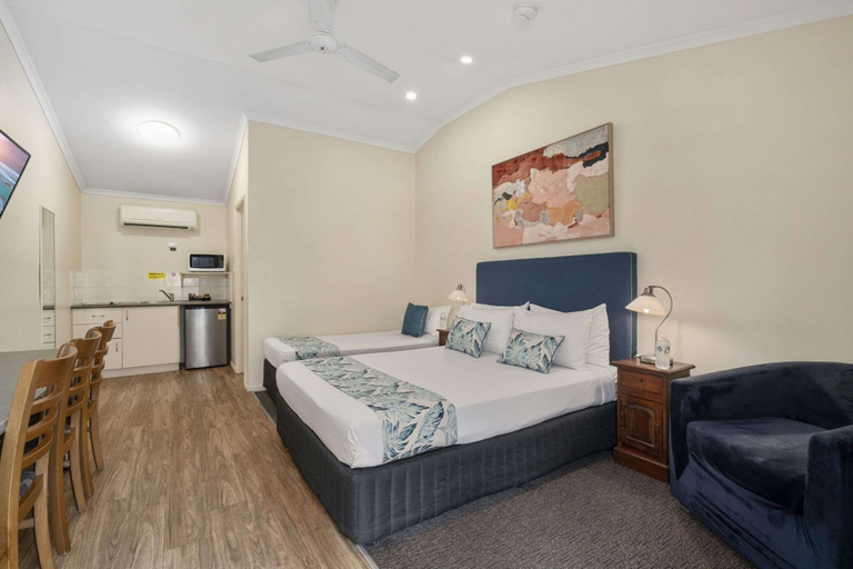 Bedroom 4, Caboolture Central Motor Inn, SureStay Collection by BW, Caboolture - Central