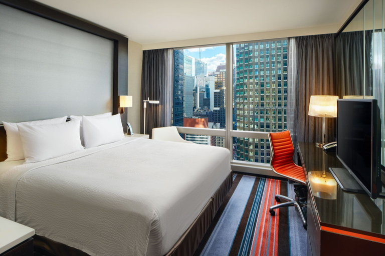 Bedroom 3, Courtyard by Marriott New York Manhattan / Central Park, New York