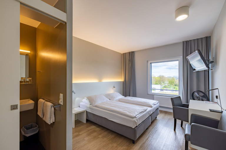 Bedroom 2, mk | hotel stuttgart, Stuttgart