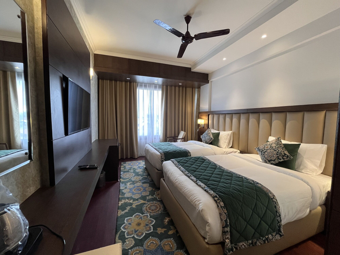 Bedroom 2, WelcomHeritage Grand Srinagar, Srinagar