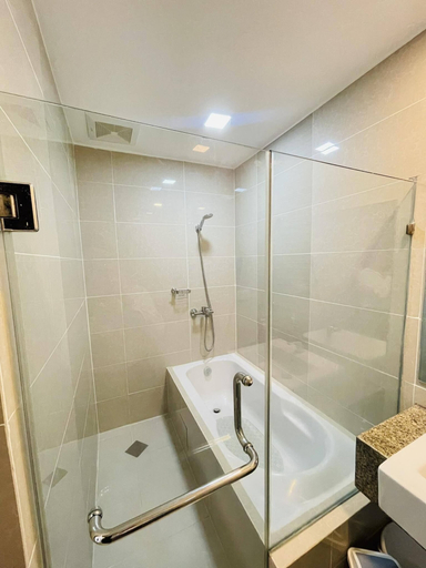 Bathroom 5, One bedroom Unit at mactan newtown, Lapu-Lapu City