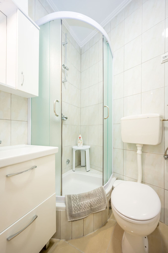 Bathroom, Apartment Bosanska, Split
