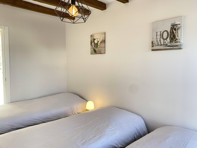 Bedroom 4, Les Mariniers, Loir-et-Cher