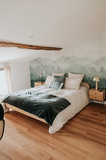Bedroom 3, Château La Grande Clotte, Gironde