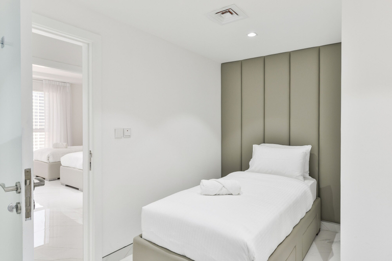 Room 4, Waterfront Luxury 3plus1 BR in JBR Dubai, Dubai