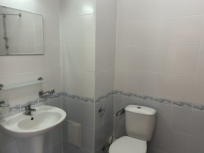 Bathroom 5, Royal Marina Beach, Sozopol
