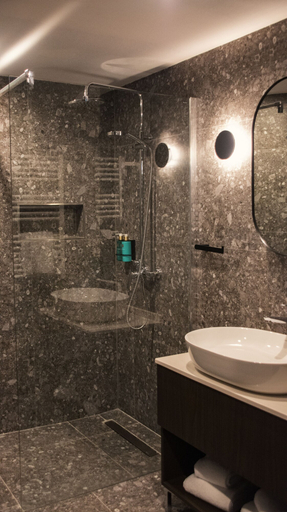 Bathroom 4, Park Heights by the Warren Collection