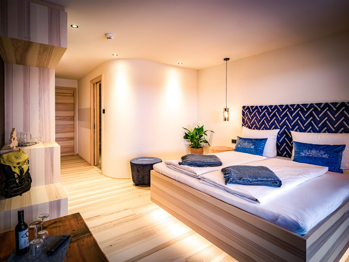 Bedroom 2, HAUSEREI Design & Kräuterhotel - ADULTS ONLY, Reutte