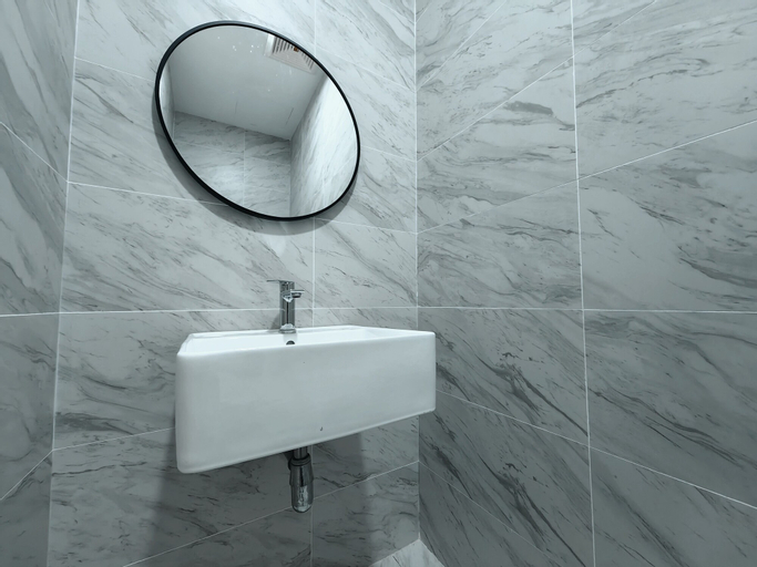 Bathroom 6