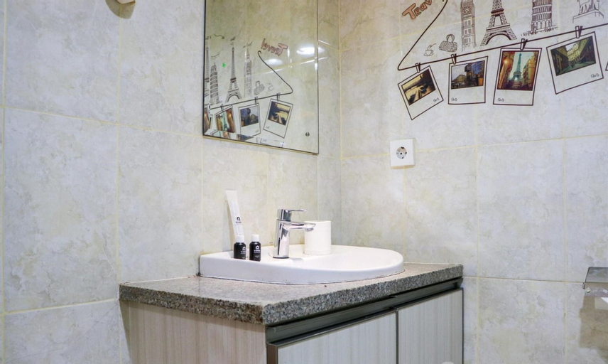 Bedroom 3, Simply Look Studio Apartment Tamansari The Hive, East Jakarta