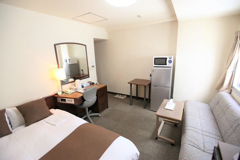 Bedroom 3, Hotel Yokosuka, Yokosuka