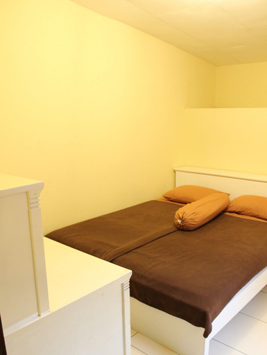 Bedroom 5, De Orange Pasteur Guest House by HouseinBandung, Bandung