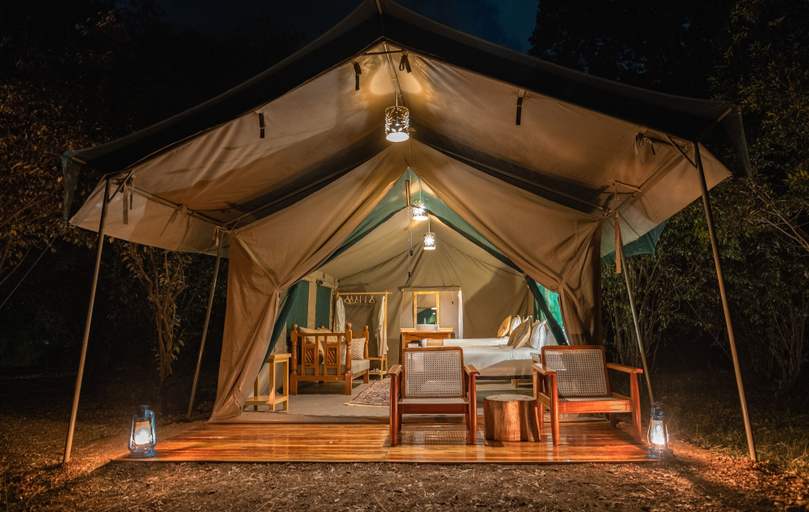 Others, Enkakenya Mara Camp, Narok West