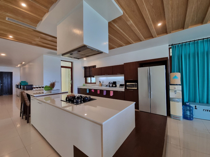 Dining Room 18
