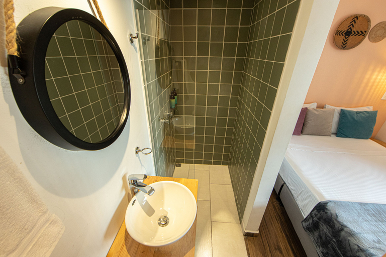 Bathroom 4, Vivus La Martina Boutique Hotel, Medellín